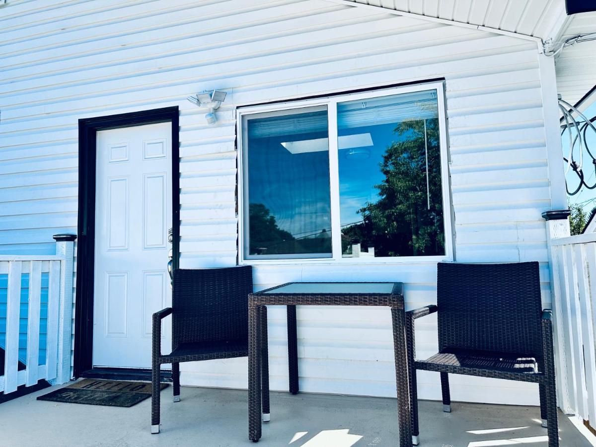 Tacoma 2 Bedrooms 1 Baths Sleep 5 With Compact Kitchen Exterior photo